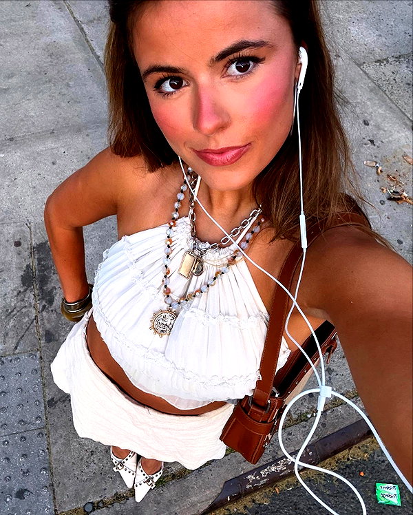 isabella.lauren instagram image archive image