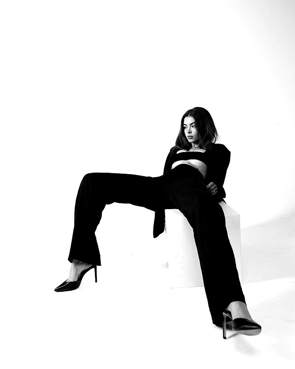oliviaphillipps instagram image archive image