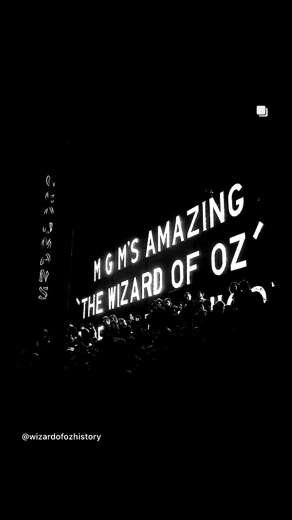 arianagrande instagram image archive image