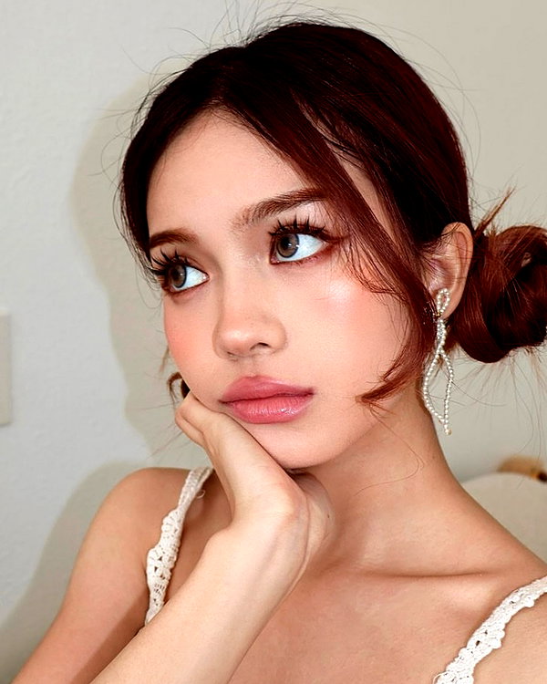 baddiesessence instagram image archive image