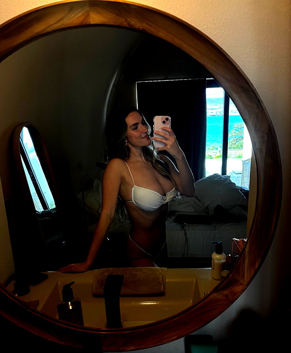 kaylasimmmons instagram image archive image