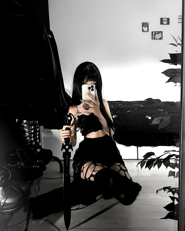 _lia.moon archive image
