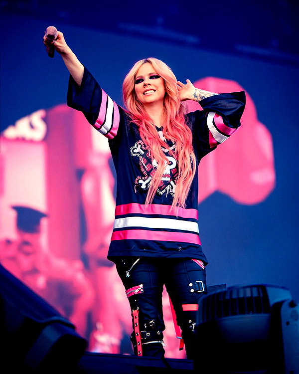 avrillavigne instagram image archive image