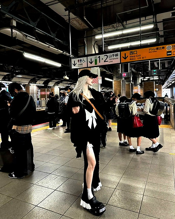 fair_mua instagram image archive image
