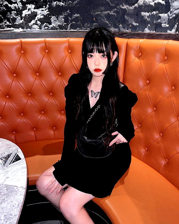 nixqq.425_ instagram image archive image