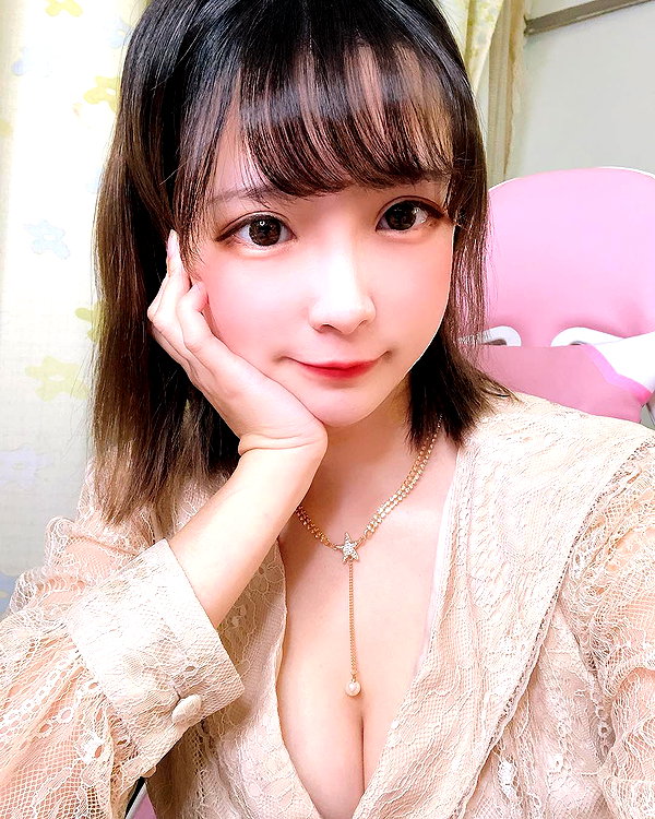 erokochiba instagram image archive image