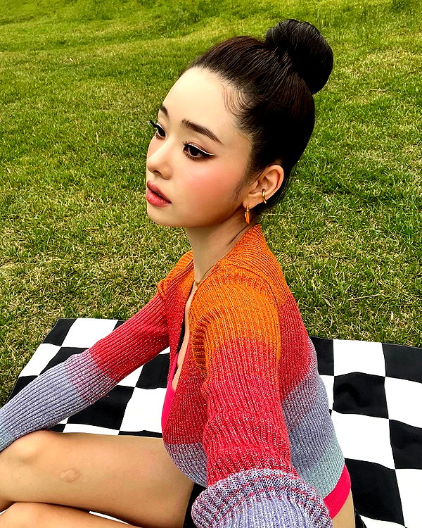 dear.zia instagram image archive image