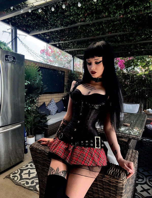 livindeadyaz instagram image archive image