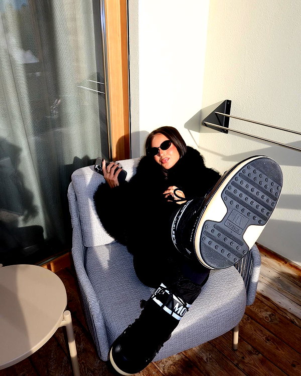 zoeliss instagram image archive image
