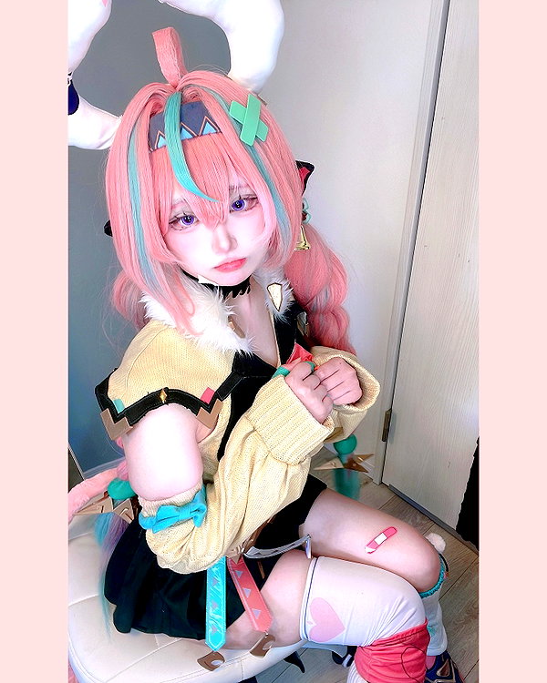 purinn_cos instagram image archive image