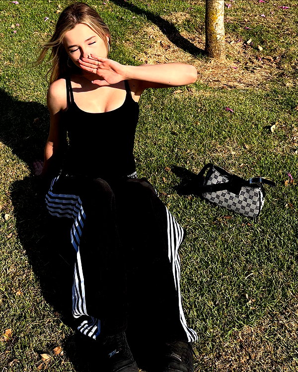 sonya00w instagram image archive image