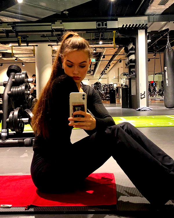 emmaaurora instagram image archive image
