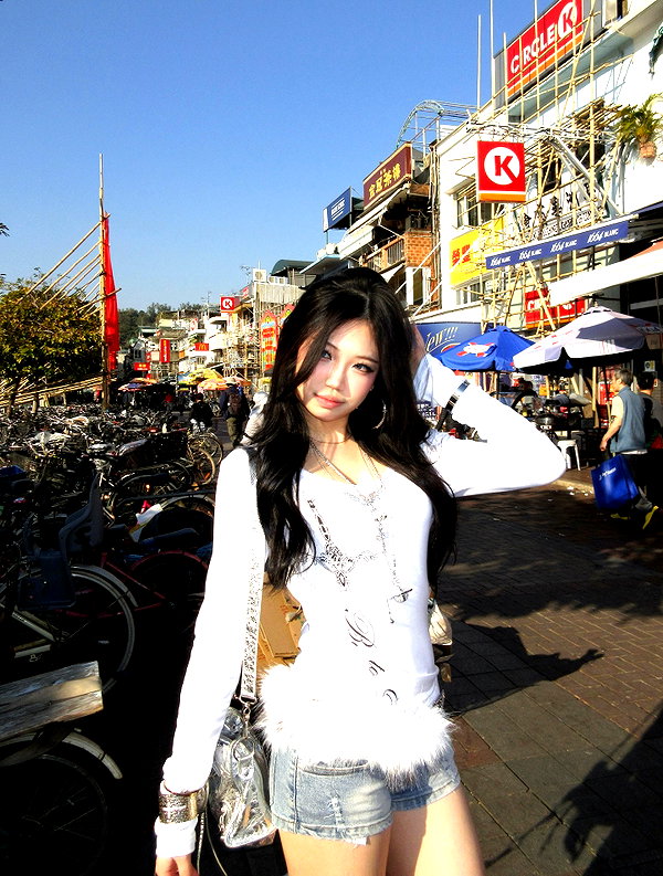 joycee.e instagram image archive image