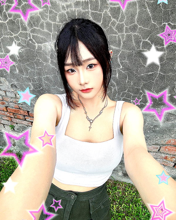 lai_931201 instagram image archive image