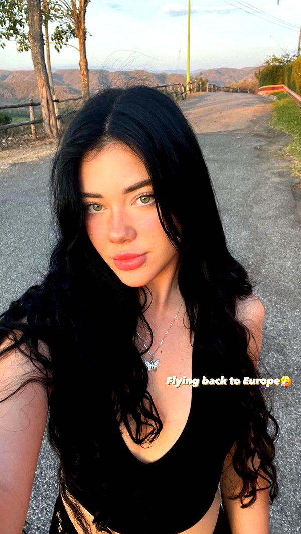 vanessa.rhd instagram image archive image