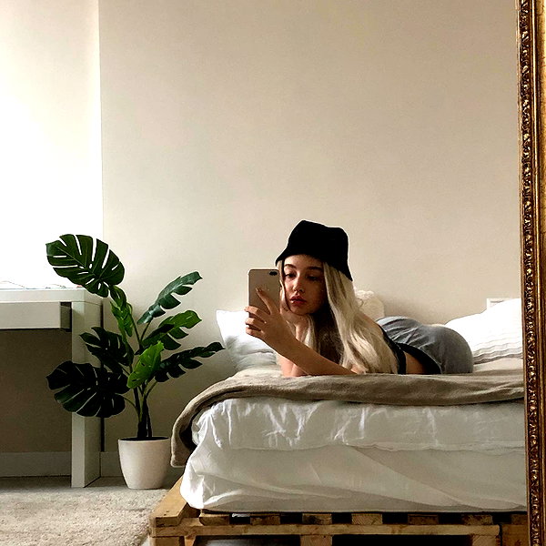 veroni22ka instagram image archive image
