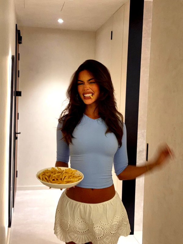 oliviaphillipps instagram image archive image