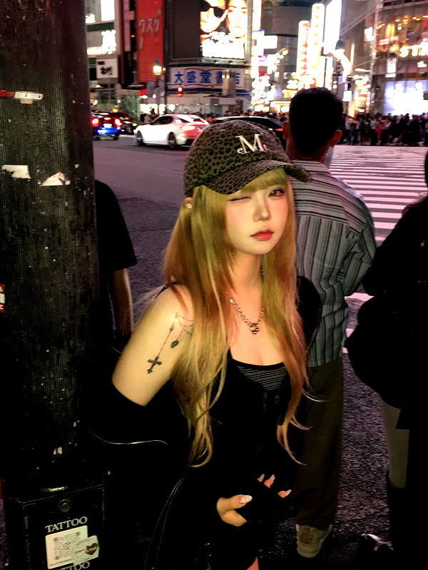 10c.7l instagram image archive image