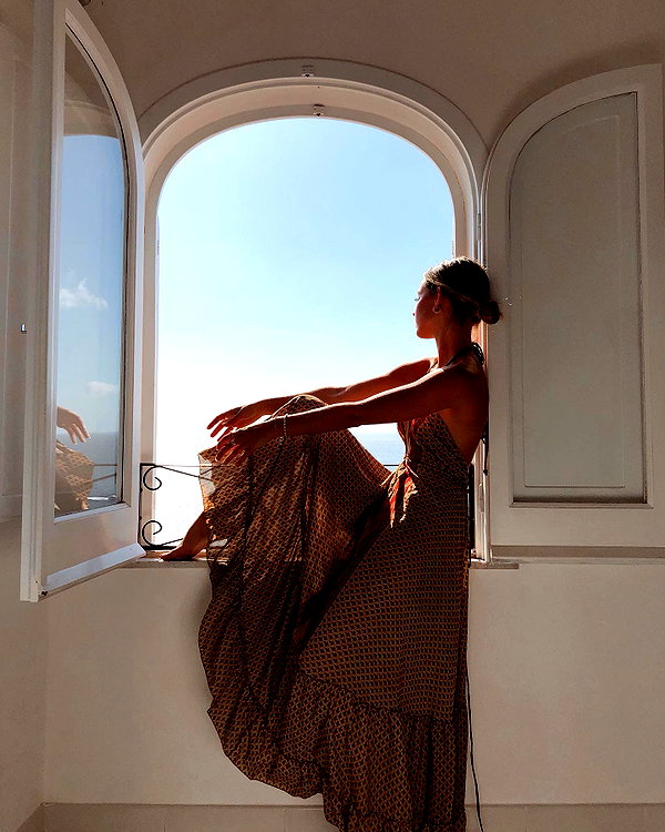 olivia.mathers instagram image archive image