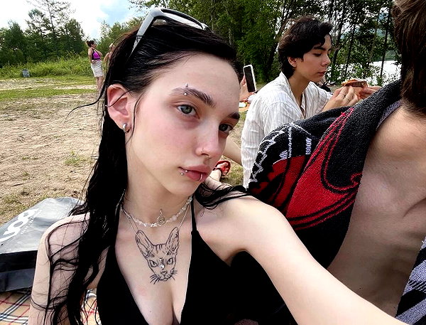 kriskaik instagram image archive image