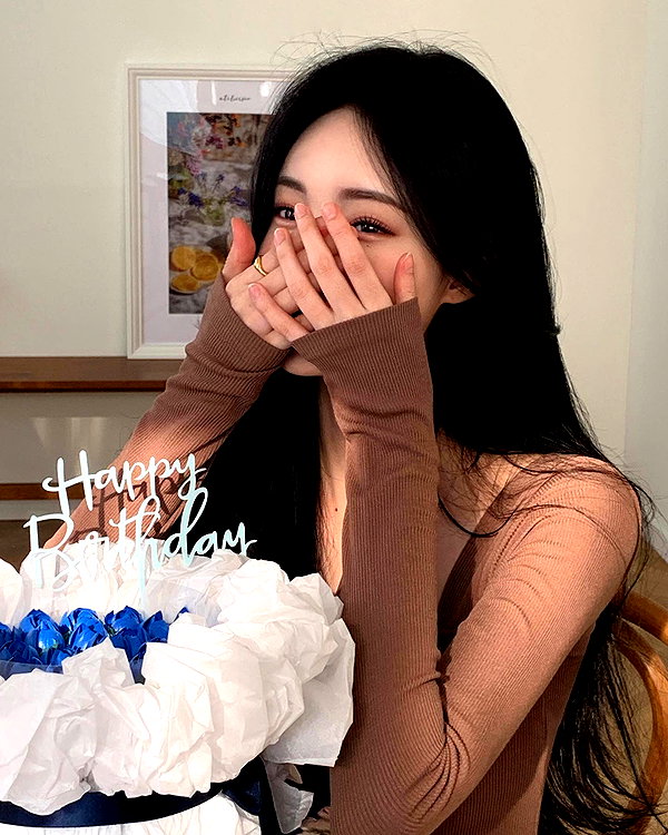 daxbin instagram image archive image