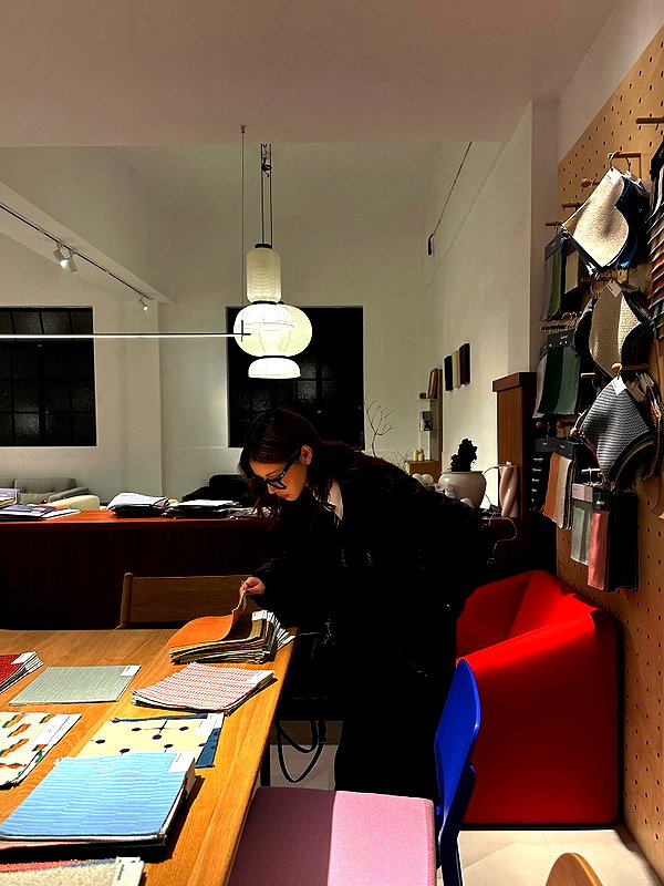 ll.lu1s instagram image archive image