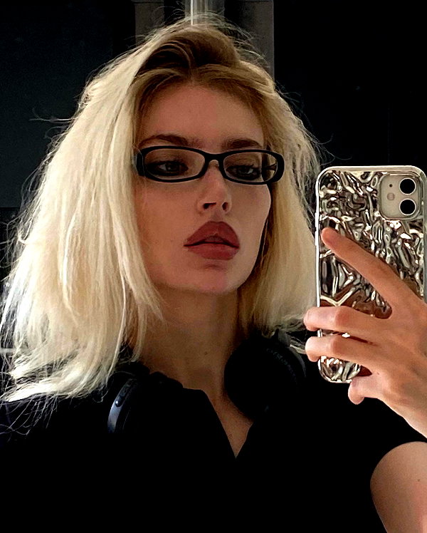anya4everr instagram image archive image