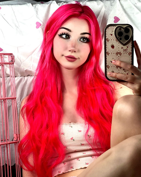 danielle.mercedie instagram image archive image