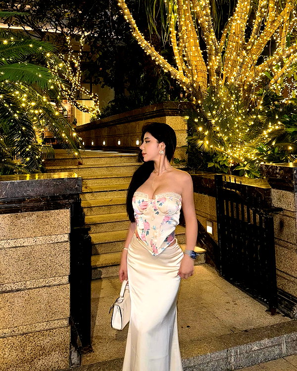 lyhythuedoxinh instagram image archive image