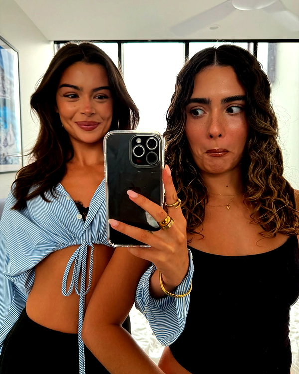oliviaphillipps instagram image archive image