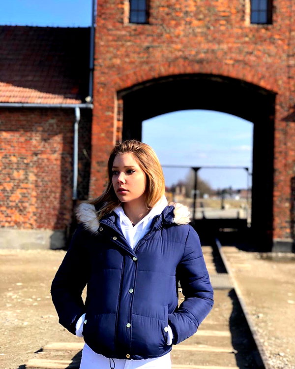 yulia.isakov instagram image archive image