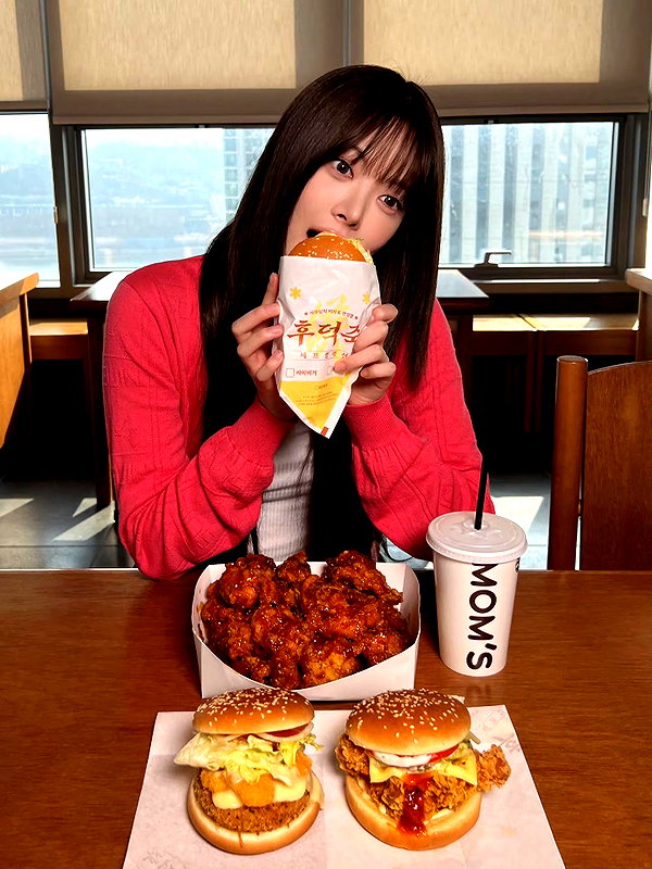 hhh.e_c.v instagram image archive image