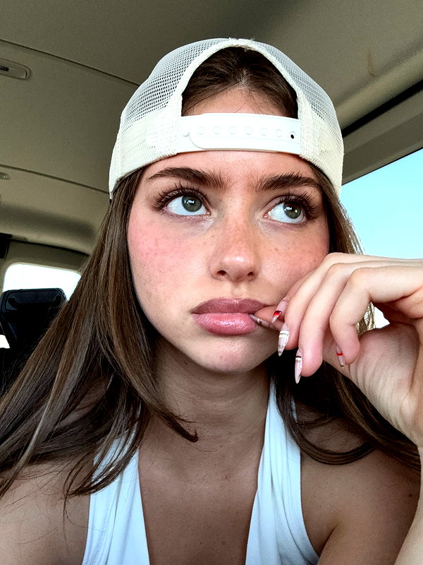 luciaaferrato instagram image archive image