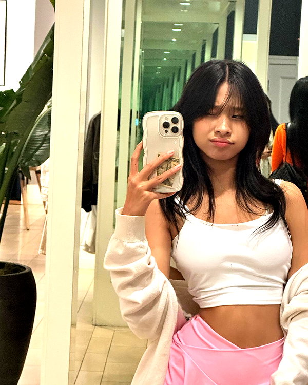 famous_wu24 instagram image archive image