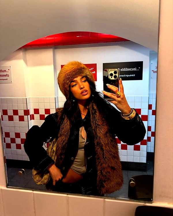 ellachristo instagram image archive image