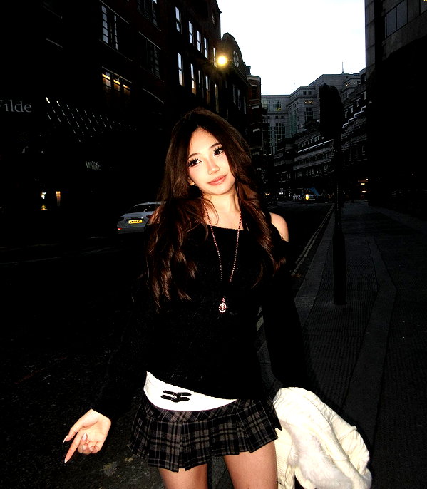 joycee.e instagram image archive image