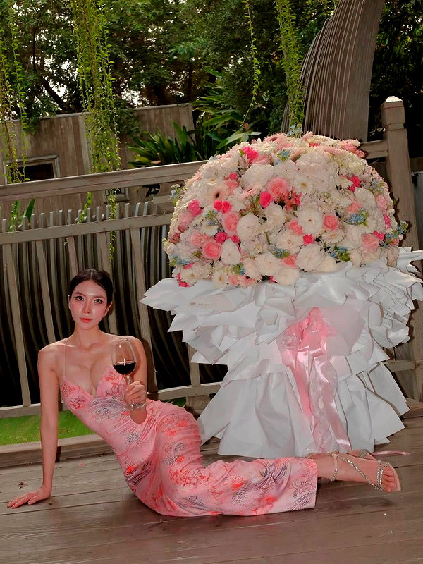 lyhythuedoxinh instagram image archive image