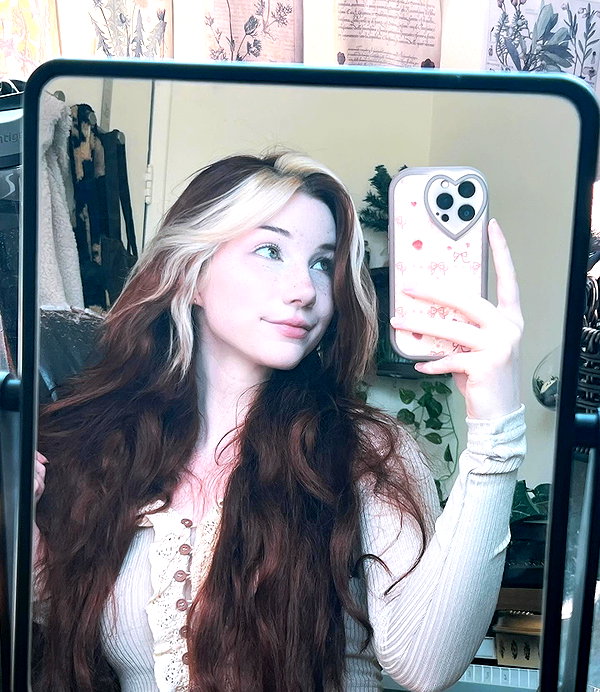 danielle.mercedie instagram image archive image