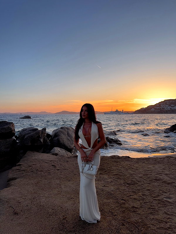 zoeliss instagram image archive image