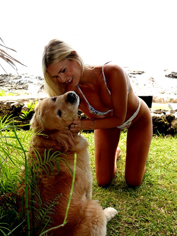 allie_dunn instagram image archive image