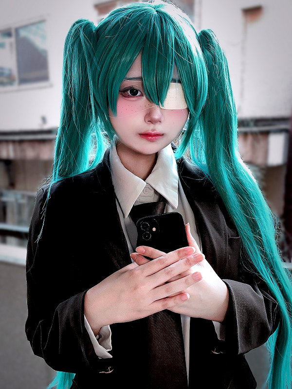 purinn_cos instagram image archive image