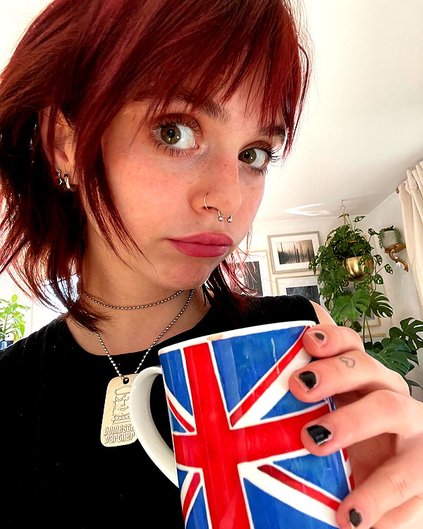 Archived image from @lolabllue on Instagram