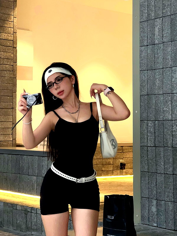 lyhythuedoxinh instagram image archive image