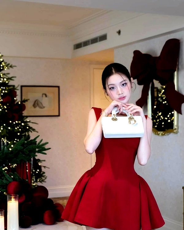 lyhythuedoxinh instagram image archive image