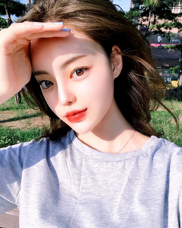 daxbin instagram image archive image