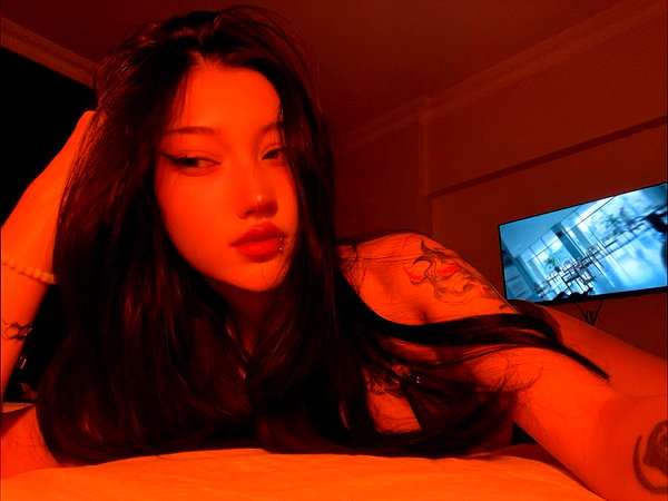 madamist_ instagram image archive image