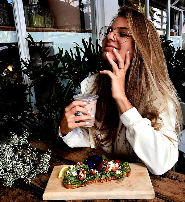 haileypandolfi instagram image archive image