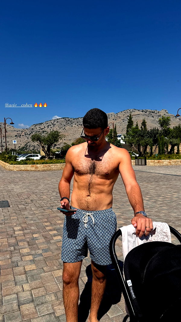 barzomer instagram image archive image