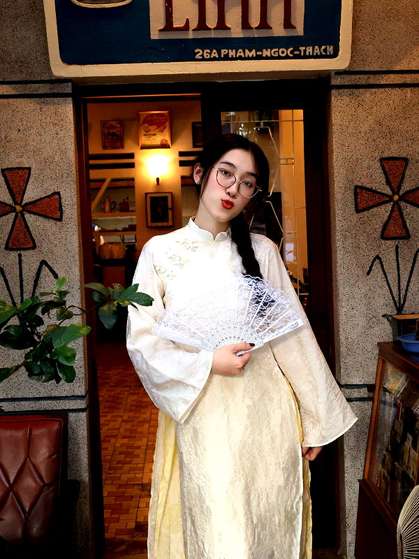 lyhythuedoxinh instagram image archive image