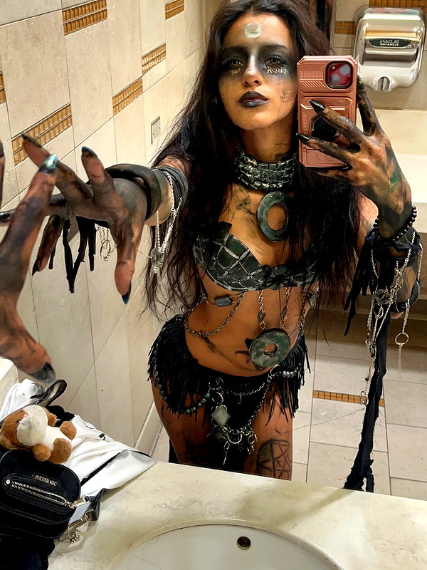 ki.re.ina instagram image archive image